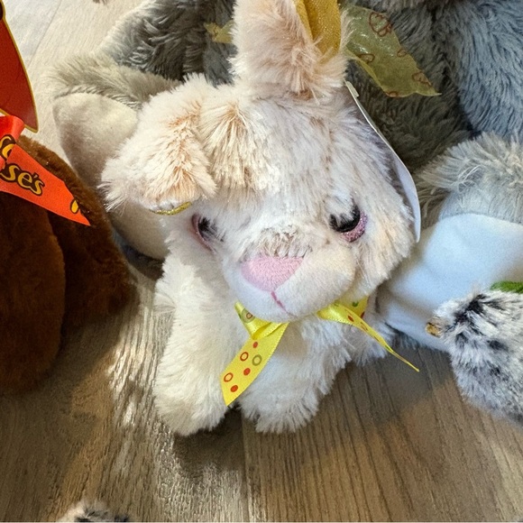 Easter Bunny Plush Lot Of 7 CVS Brand NWT Mixed Sizes Spring Lovey Cottondale - Picture 8 of 14